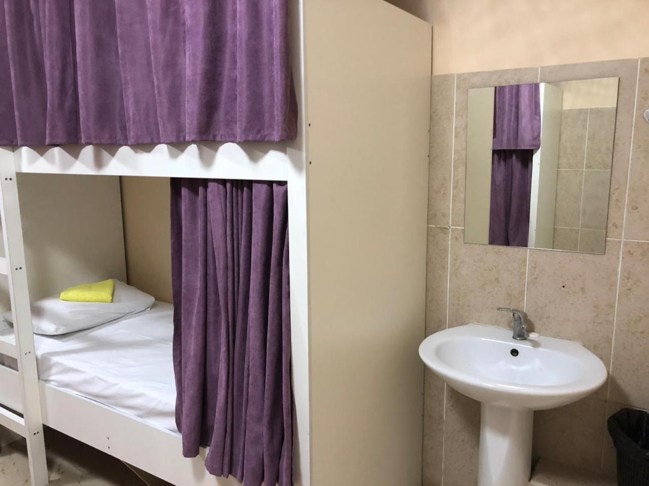 Elite Hostel Astana Exteriör bild